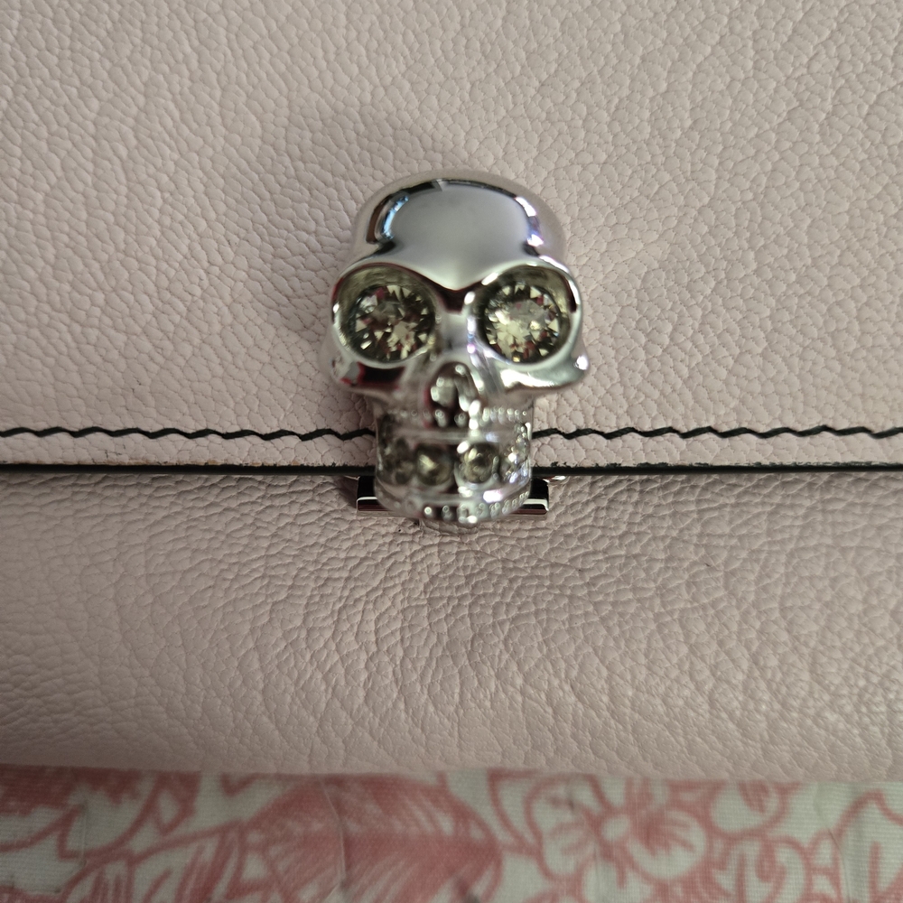 Alexander McQueen Pale Pink Skull-Embellished Wallet NWOT No callouts - Picture 3 of 13